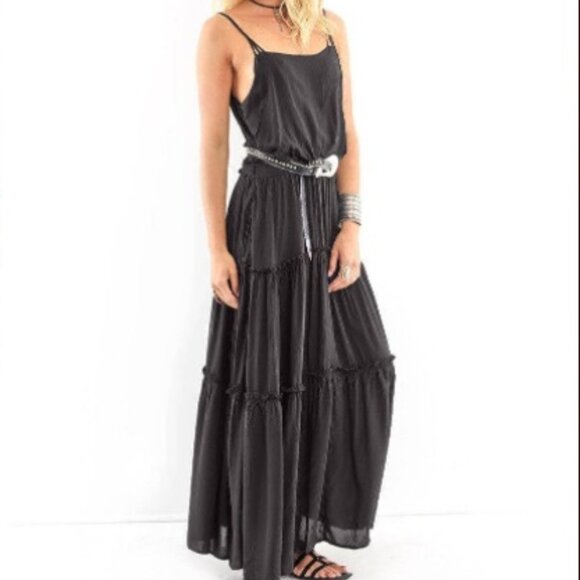Free People Dresses & Skirts - FREE PEOPLE VALERIE MAXI DRESS